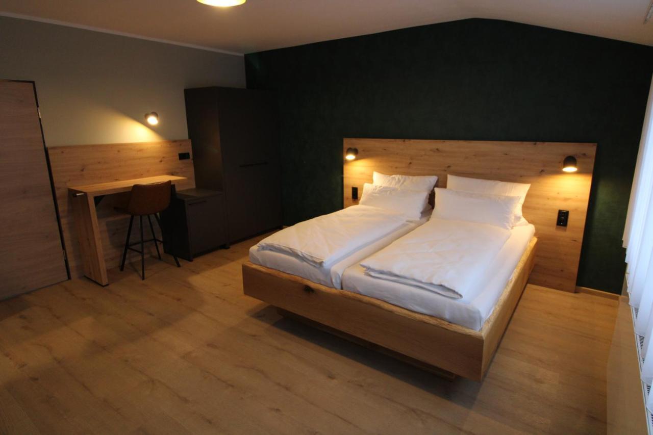 Der Hirsch Hotel Monschau Bagian luar foto
