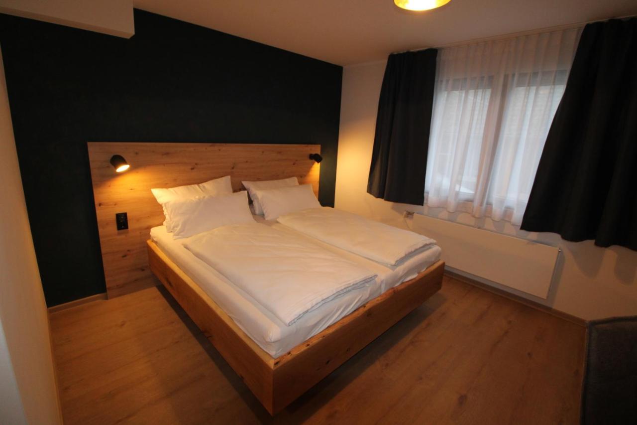 Der Hirsch Hotel Monschau Bagian luar foto